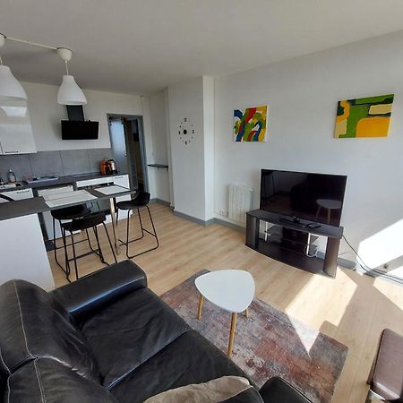 Le Voltaire - T2 Neuf Face Pyrenees Apartamento Tarbes Exterior foto